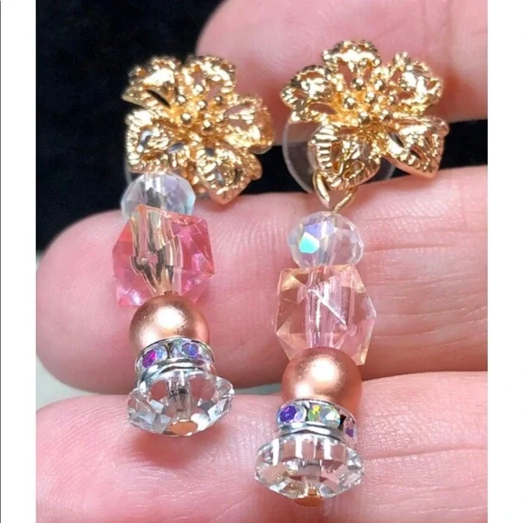 💕✨pretty Swarovski earrings in gold and pink-floral - Picture 10 of 13